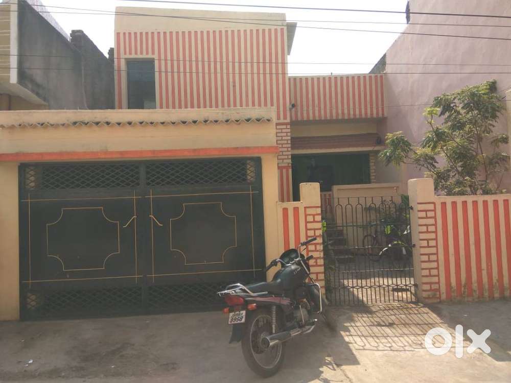 PG for Students and Working Professionals in POSH colony