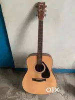 Yamaha F280 Guitar with cover