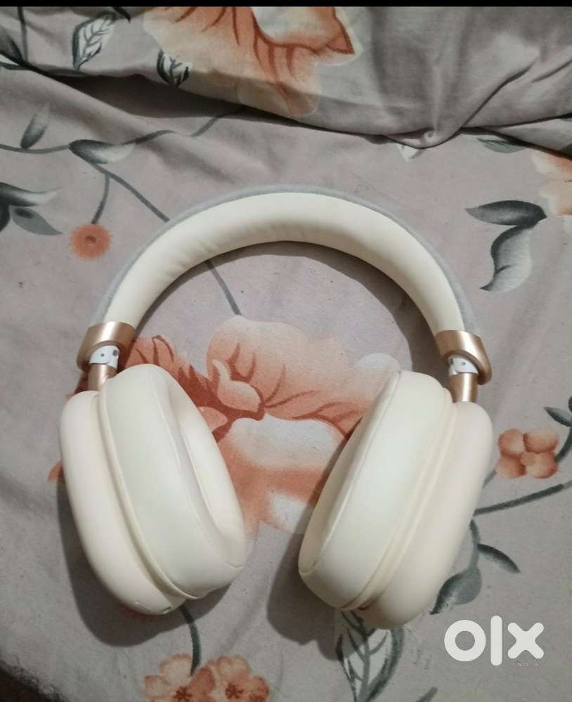 GOAT headphones