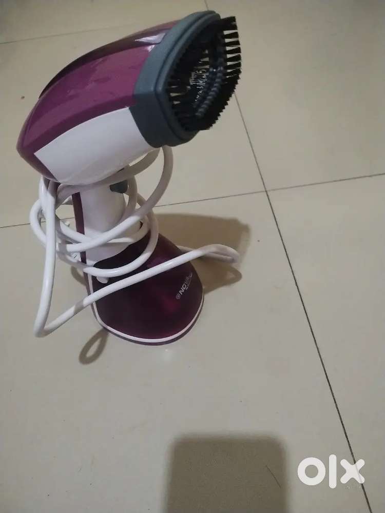 Garment steamer