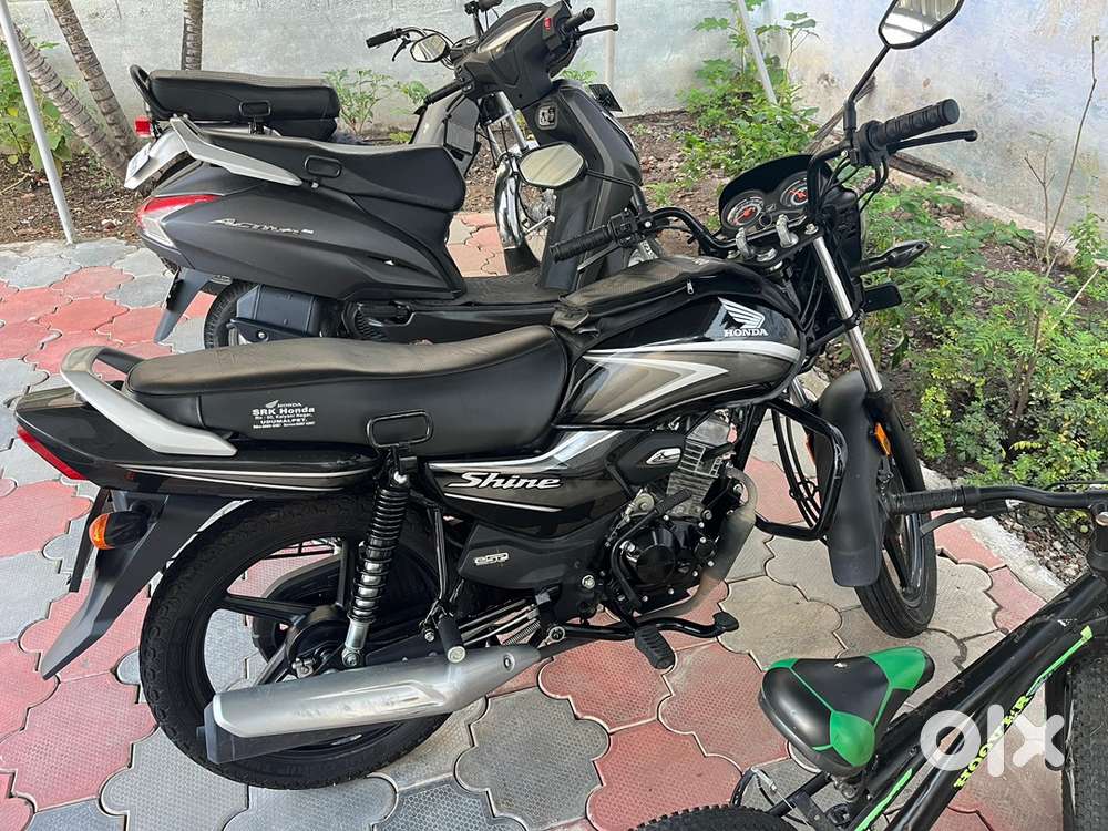 New shine 100 less driven for sale in showroom condition