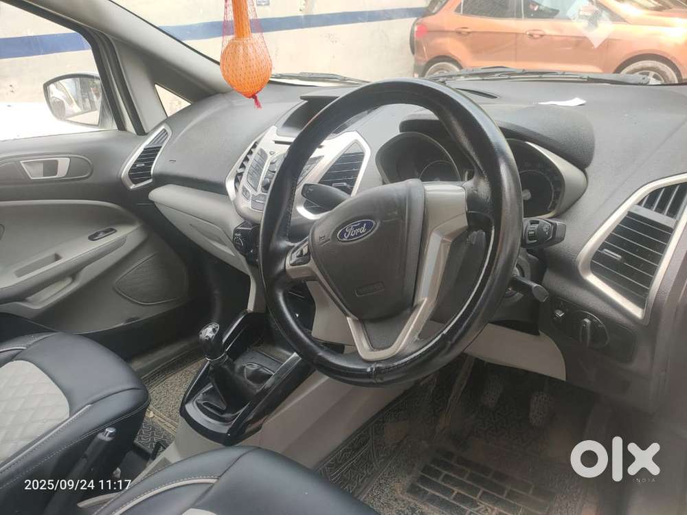 Ford Ecosport 2015 Diesel 135000 Km Driven
