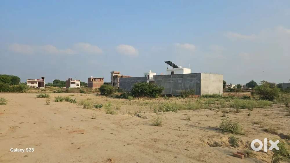 Selling plots for investment and ready to move