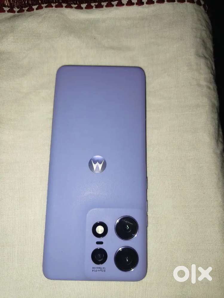 Motorola edge 50 pro 12/256 with bill box charger125w