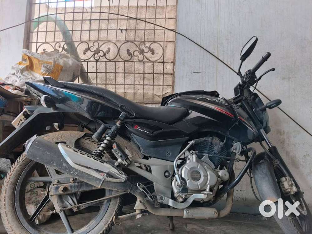 Bajaj Pulsar 150 CC, good condition, single hand, bike for Sale