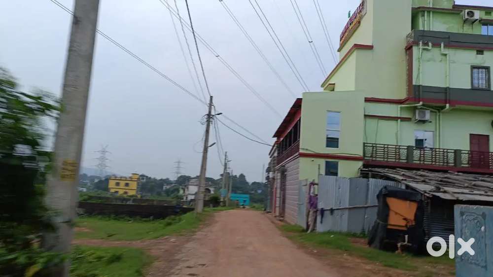 Food court one shop is available in uditnagar near municipal college