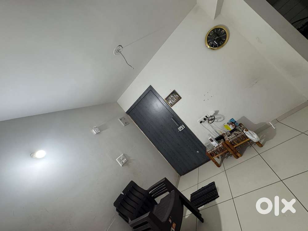 2BHK ready to move flate 11th floor for sell