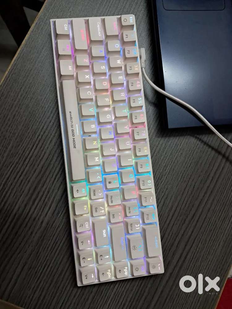 cosmic byte keyboard and Logitech mouse wired