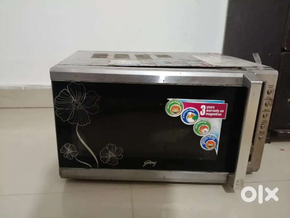 Godrej GMX 20CA2 FIZ Convection 20 L Convection Microwave Oven.