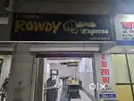 Shop + cafe for rent( rowdy momo express)