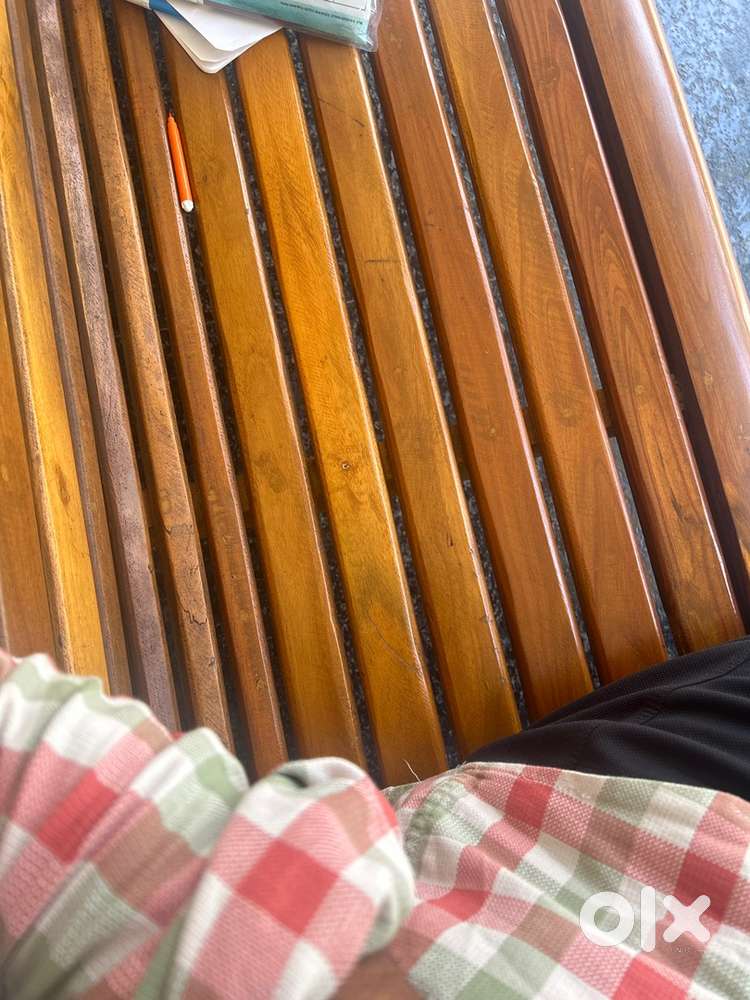 King size bed