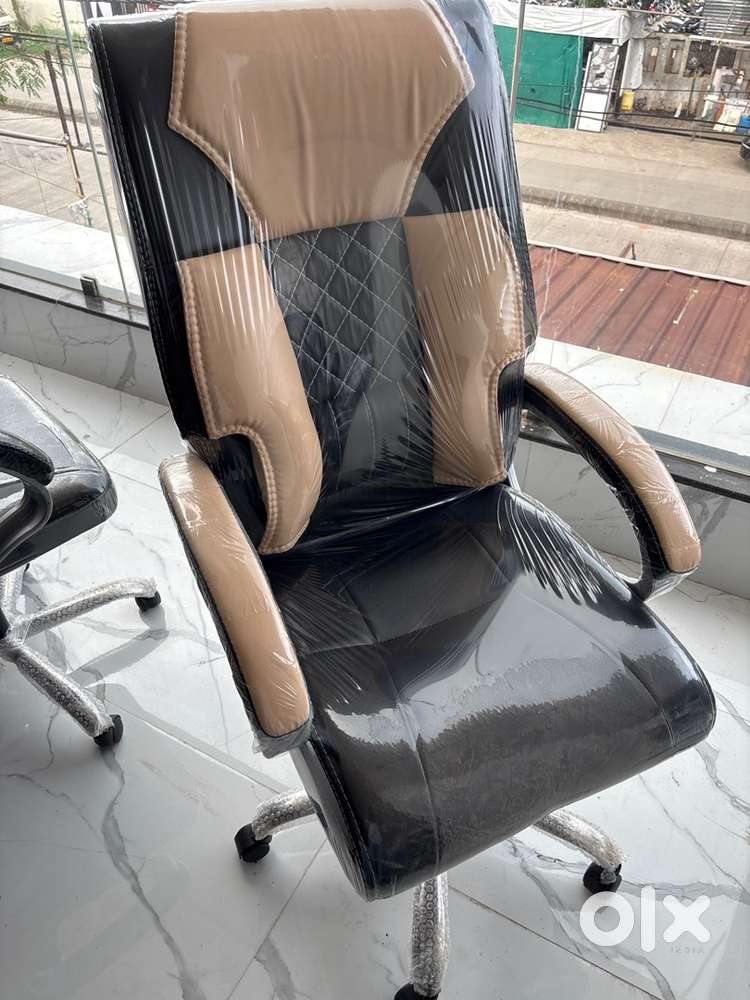 New brand boss chair