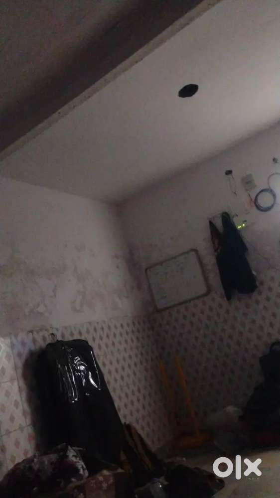 shop for sale (dukaan) 2 manzil