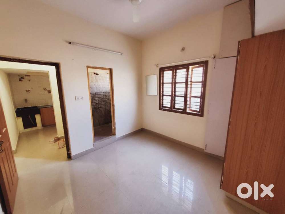 1 BHK Semi-furnished Home for Rent at EC-1