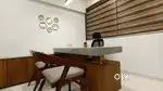 Raiya road par fully furnished office rent par apvani che