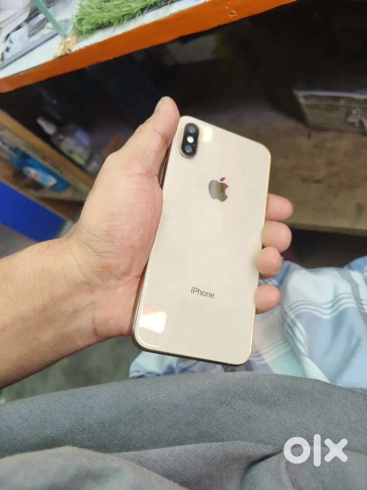 iPhone xs 100% bettry health