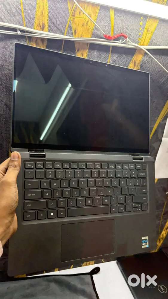 Dell i7 touchscreen 360 laptop 16/512