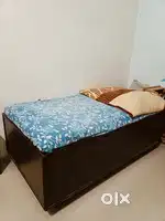 Single bed with storage set