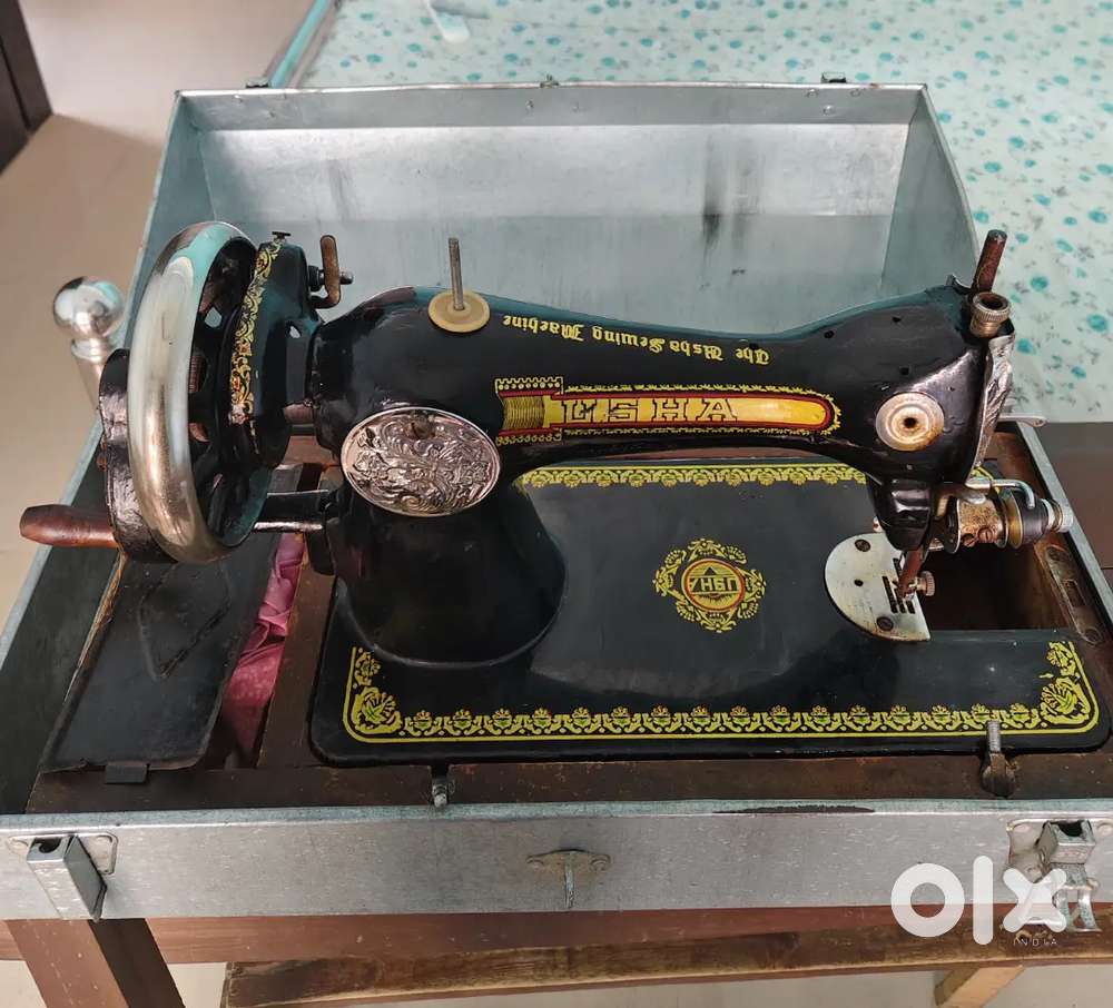 USHA Hand sewing machine with cover