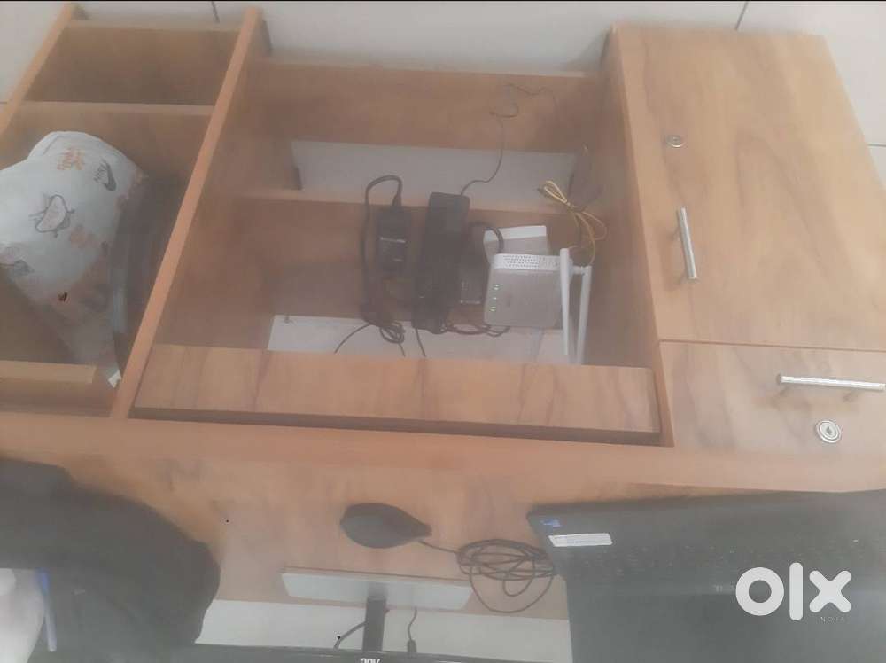 computer table