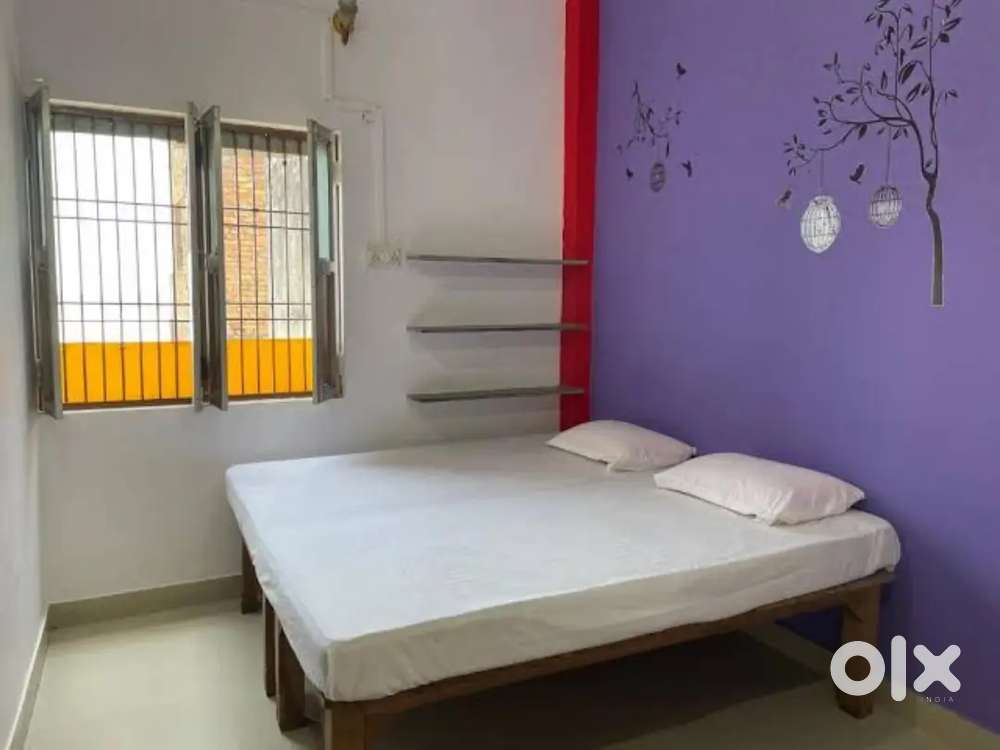 Ladies PG Single Room Near to Jubilee Nursing College Kachery