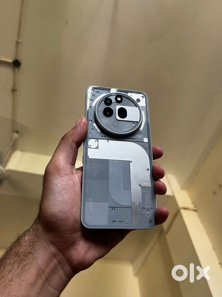 The phone is in good condition, 1 month old