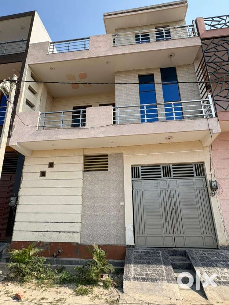 Beautiful house in chitrakut colony