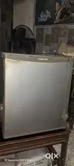 Small fridge refrigerator excellent cooling, 3k non negotiable