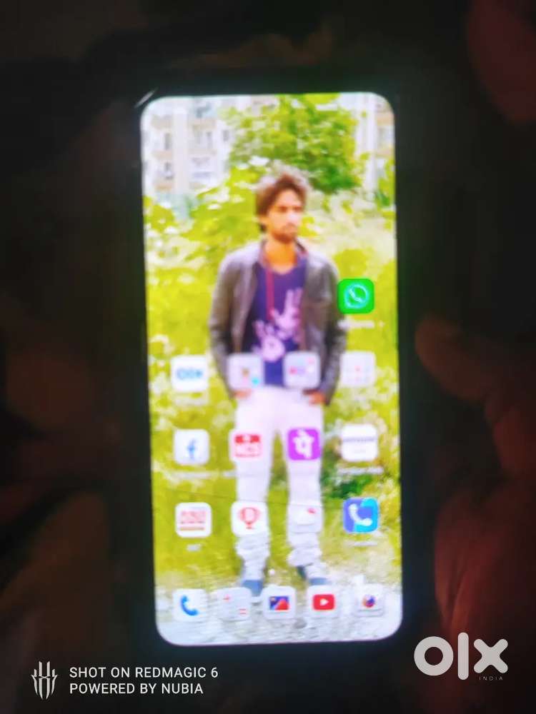 Red magic 6pro 16GB Ram 256 GB cpu Snapdragon 888