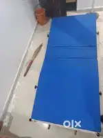 Hospital bed with high quality mattress you can lift both head and leg