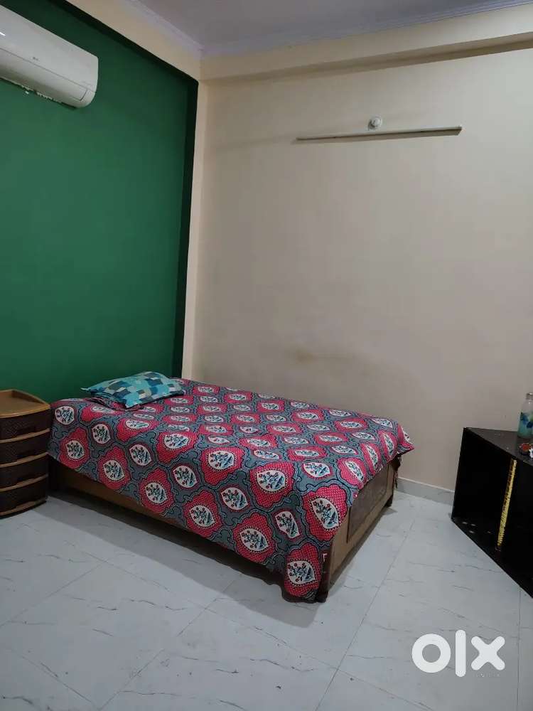 House for bachelor in service