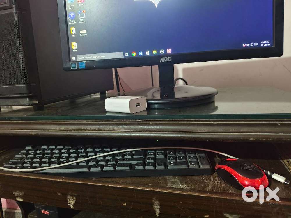 Powerful Desktop Computer Set  Perfect for Online Classes, Office Wor