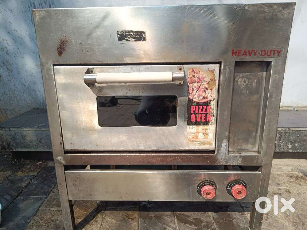 Gas Pizza oven, sandwich griller and battery with charger and converte