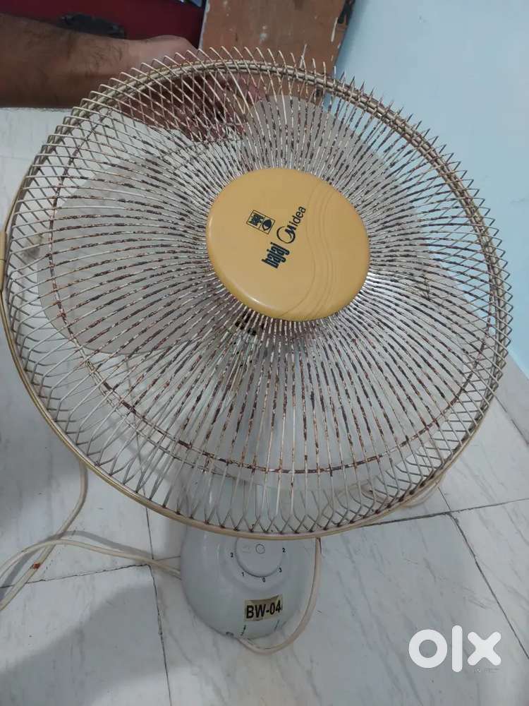 Bajaj Wall Fan in good working condition