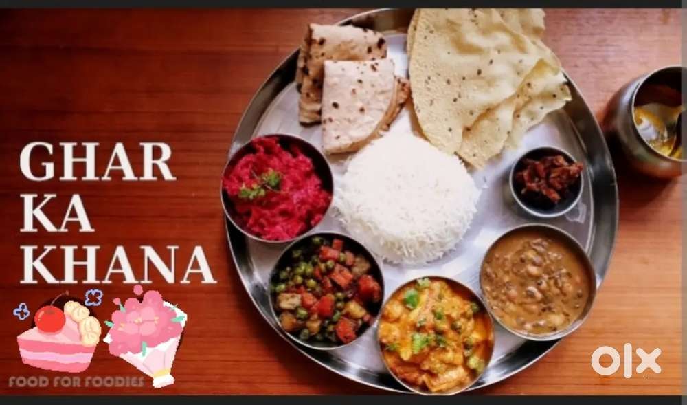 Veg thali 100 rs non veg 150 rs per person aaram se khana kha sakte h