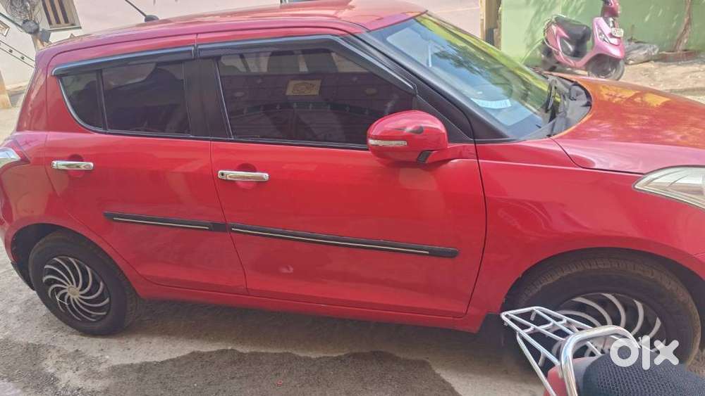 Maruti Suzuki Swift AMT VDI, 2015, Diesel