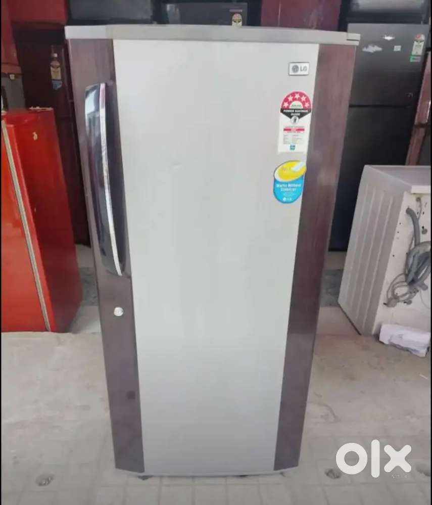 Single door silver colour refrigerator 210 litres refrigerator