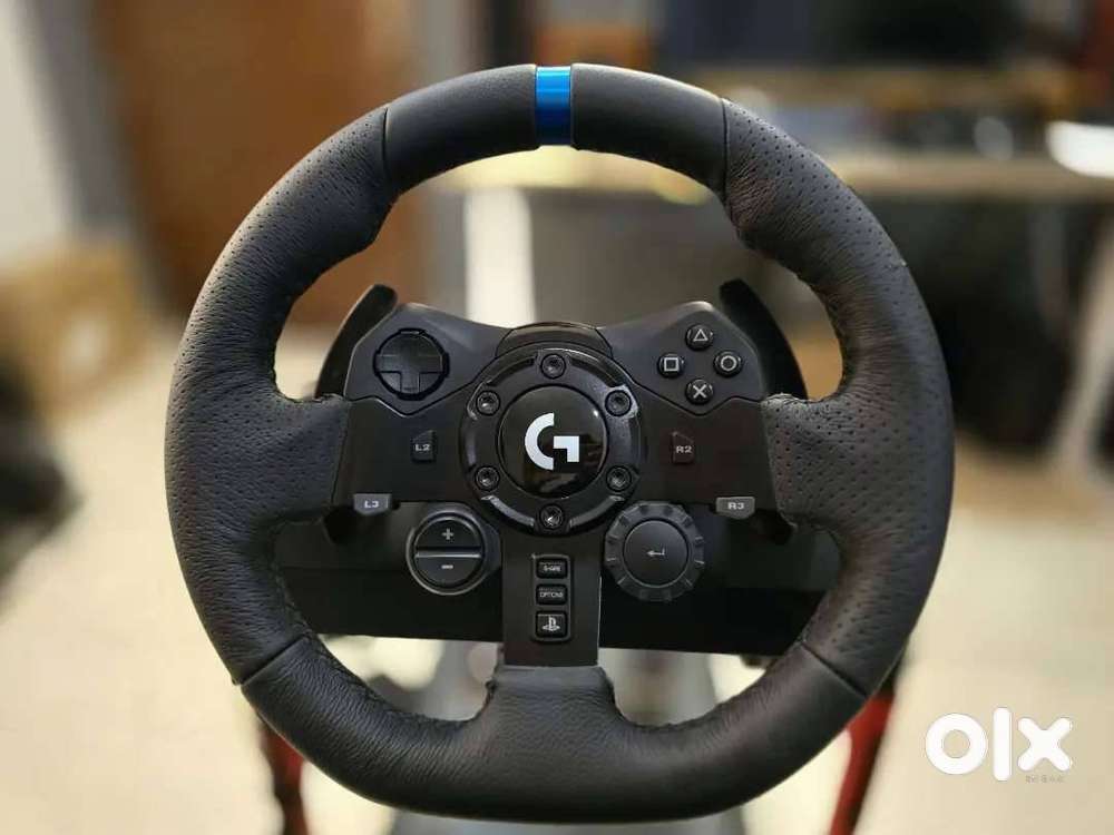 Used Logitech G923 Racing Wheel for Sim Racing