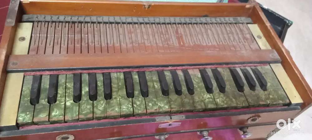 Good condition harmonium