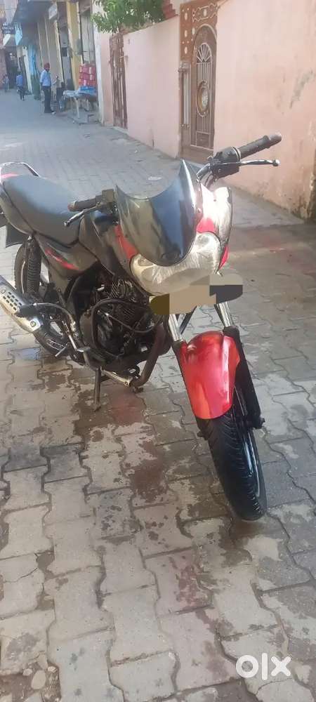 Bajaj discover  2011 model