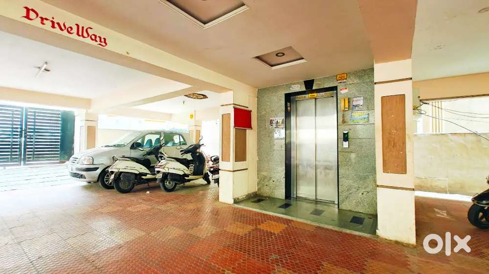 Flat 2 BHK AT Mehdipatnam near StAnns for sale