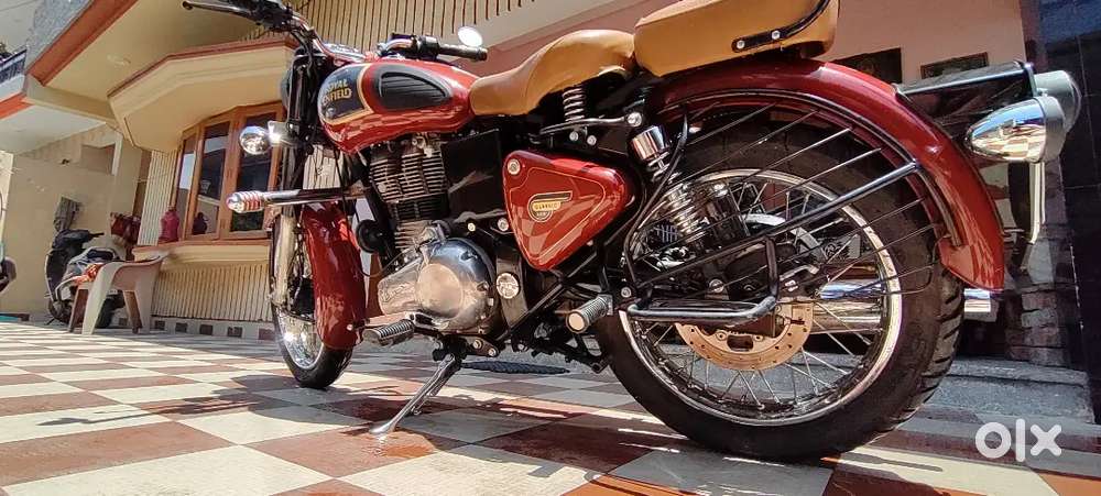 Classic 350 Chestnut color fully maintained and serviced on time