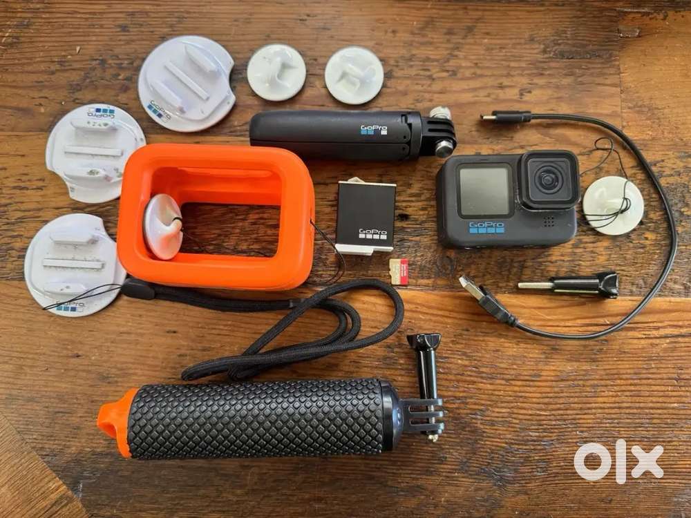 GoPro HERO11 Black 5.7K UHD Action Camera Accessories Bundle