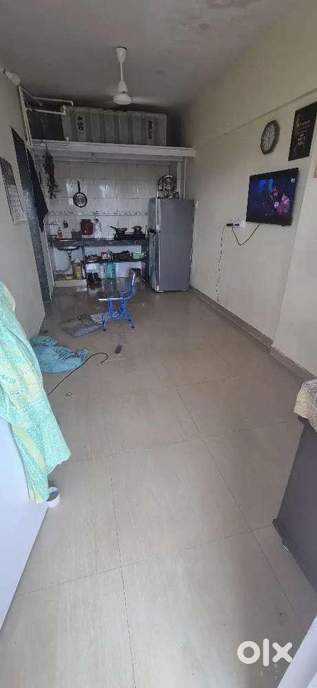 Looking for a female roommate in fully furnished apartment