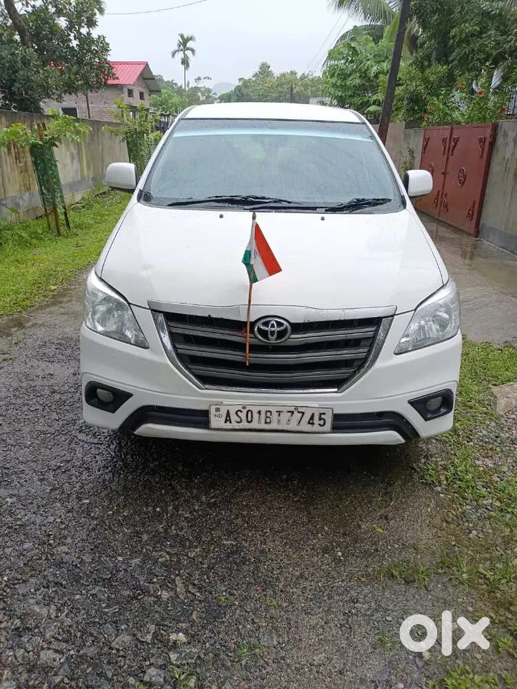 Toyota Innova 2015 Diesel Well Maintained