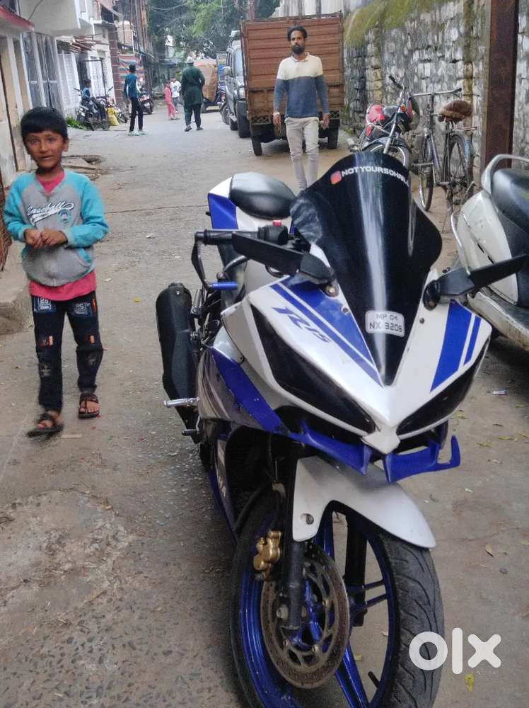 Mint condition  new bettry gadi me koi kaam nahi he