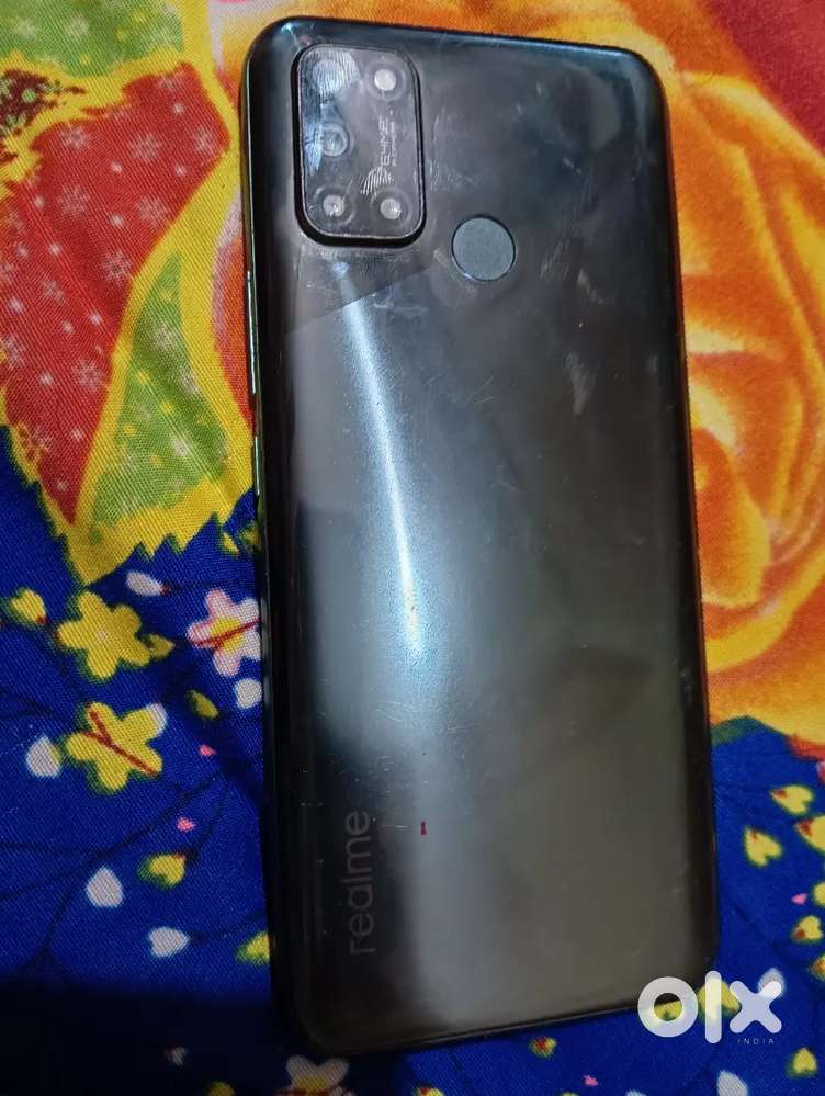 Realme 7 i (4 64)