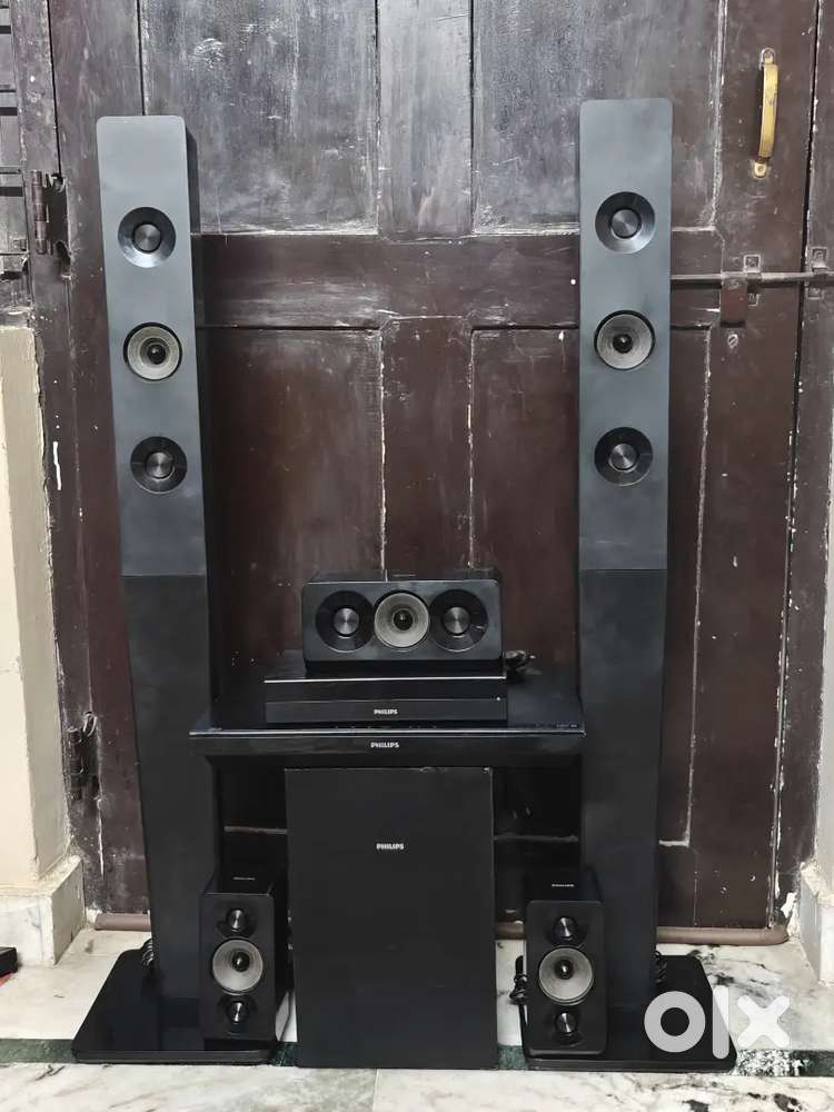 Philips 5.1 3D blu ray DVD home theatre music system 2 Tower speaker