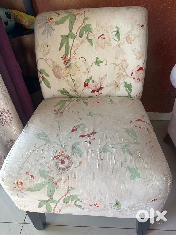 2 sofa side chair single seater