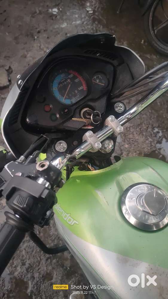 one hand use bike full condition bike no any work just take and ride